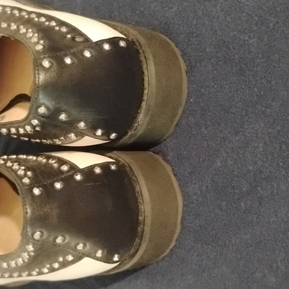 MICHEAL KORS SHOES - Picture 4 of 9